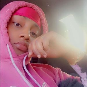 Meet your Posher, Nina